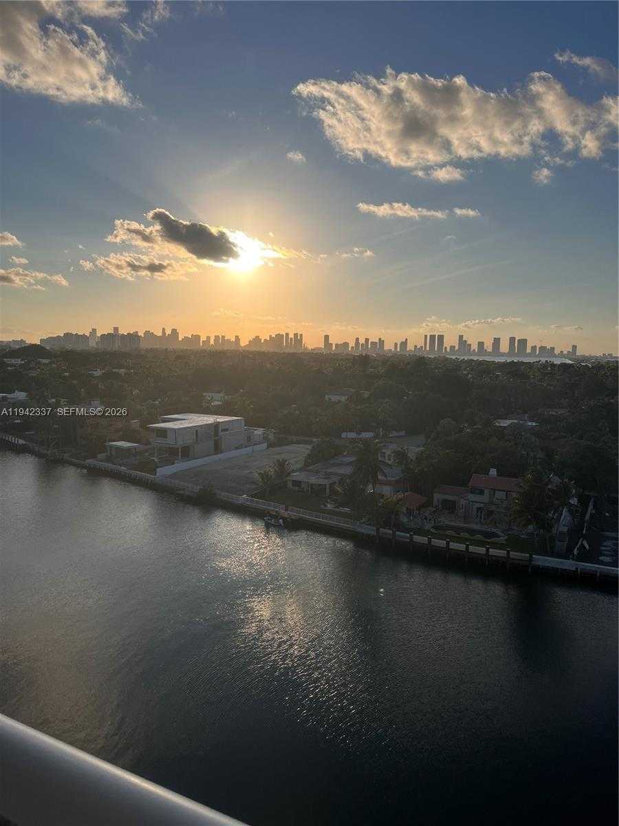 Small Image of 3411 INDIAN CREEK DR #1201, Miami Beach Number 3