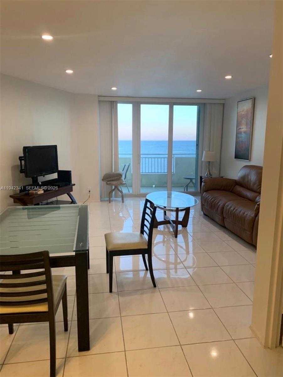 Small Image of 3180 SOUTH OCEAN DR #1712, Hallandale Beach Number 1