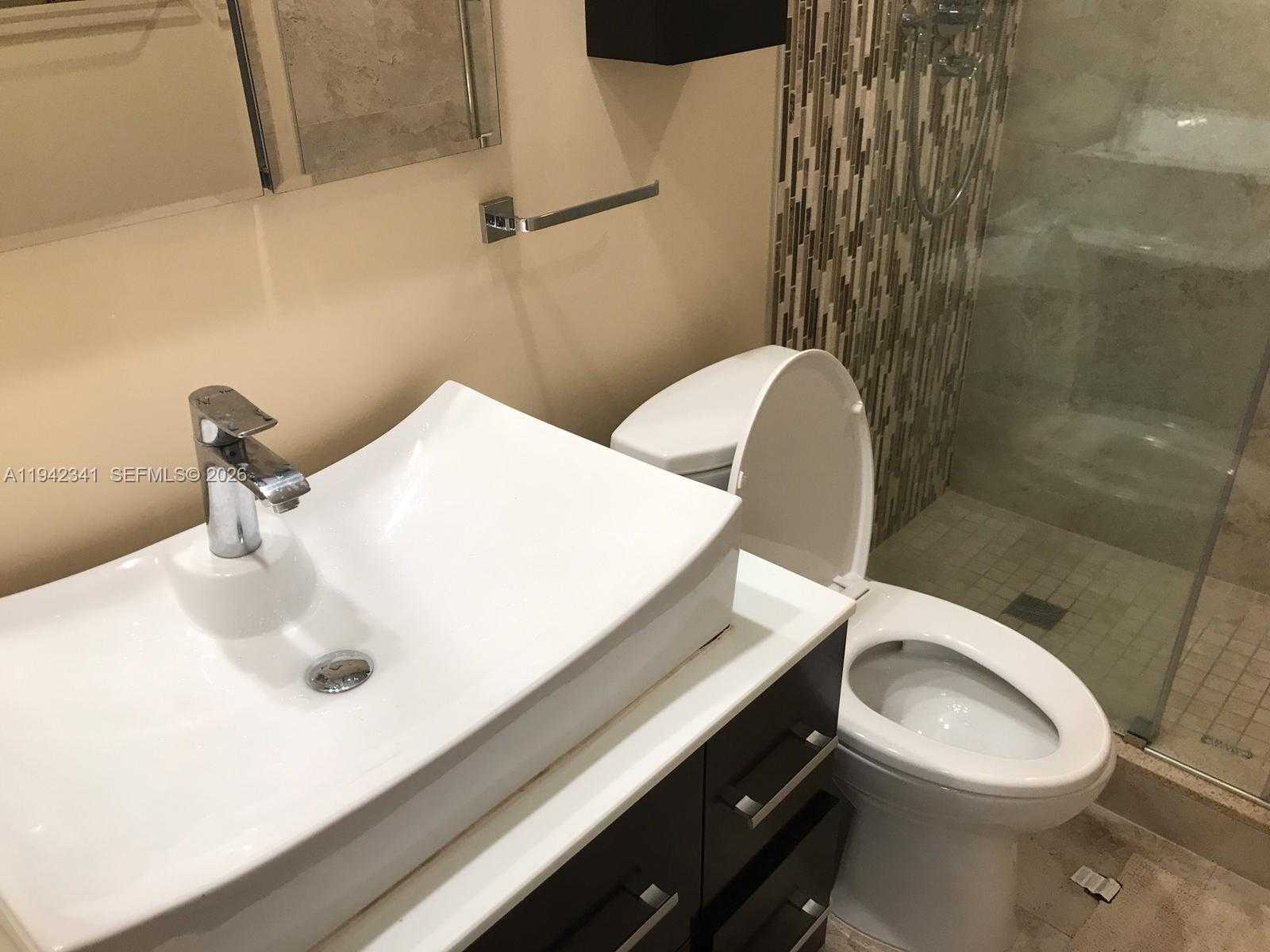 Small Image of 3180 SOUTH OCEAN DR #1712, Hallandale Beach Number 10