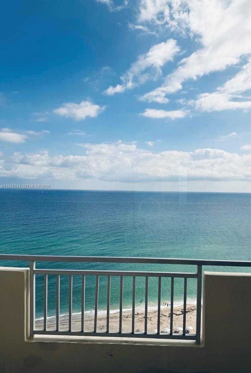 Small Image of 3180 SOUTH OCEAN DR #1712, Hallandale Beach Number 13
