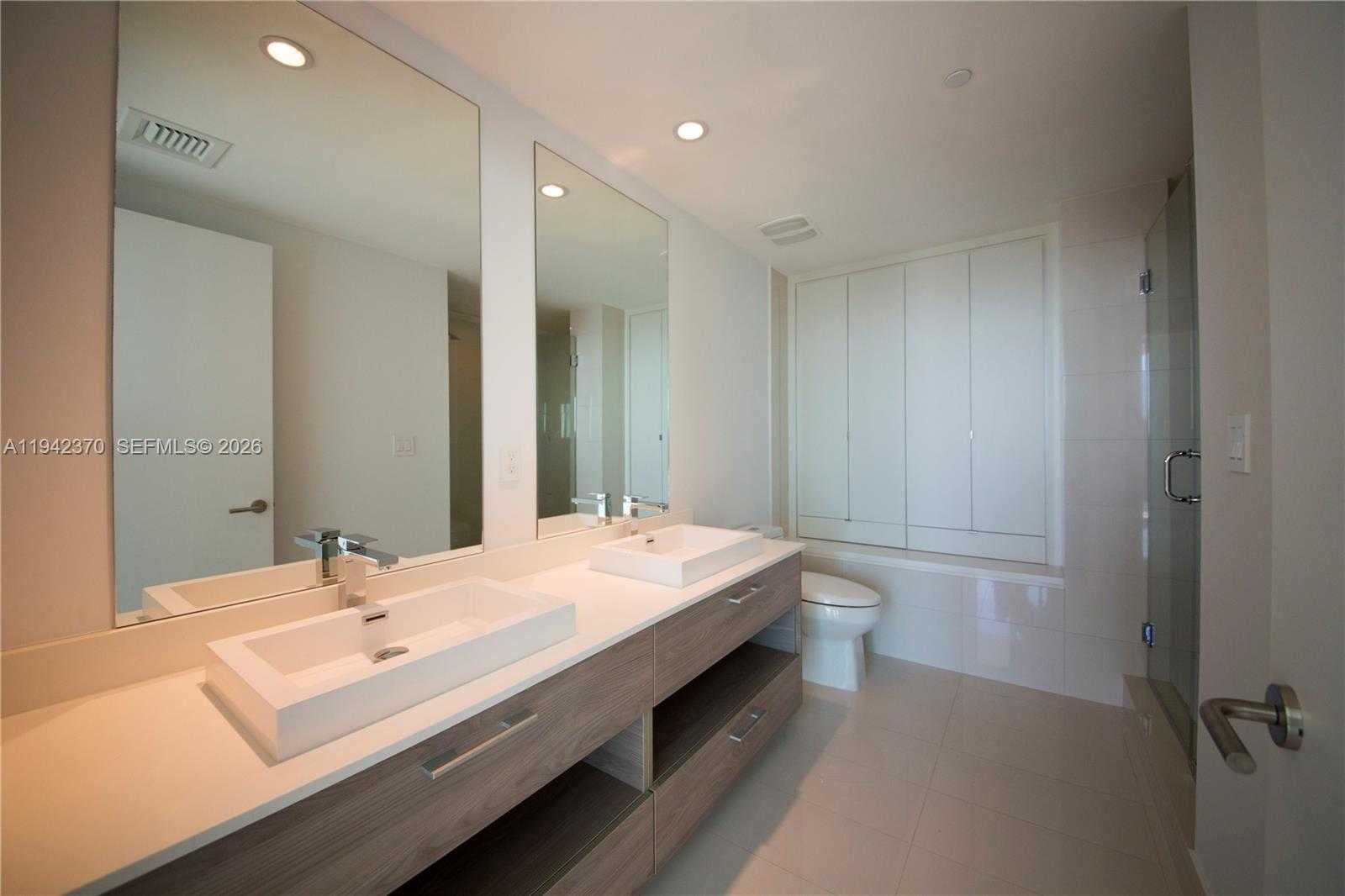 Small Image of 1300 SOUTH MIAMI AVE #4706, Miami Number 11