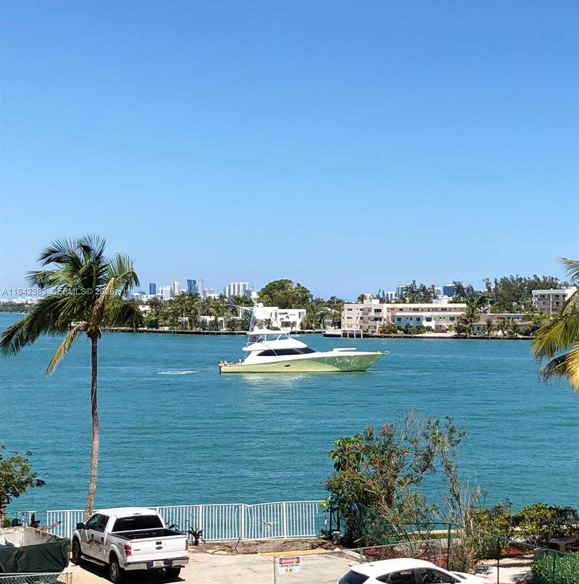 Small Image of 1865 79TH ST CSWY #3K, North Bay Village Number 1