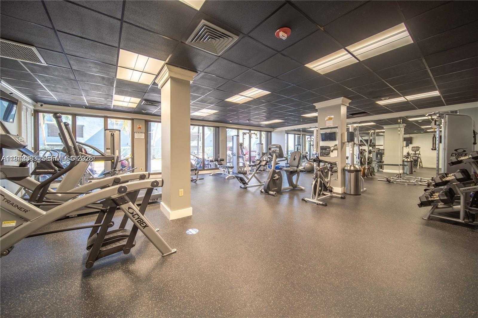 Small Image of 1865 79TH ST CSWY #3K, North Bay Village Number 4