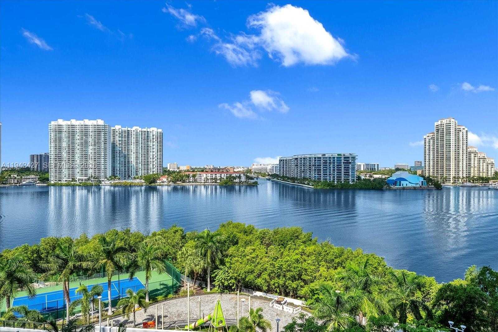 Small Image of 5500 EAST ISLAND ESTATES DR #704, Aventura Number 21