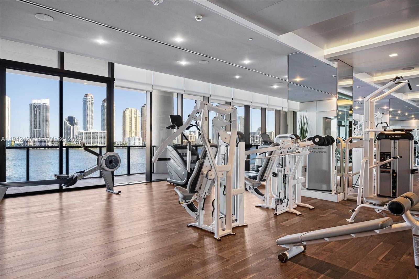 Small Image of 5500 EAST ISLAND ESTATES DR #704, Aventura Number 36
