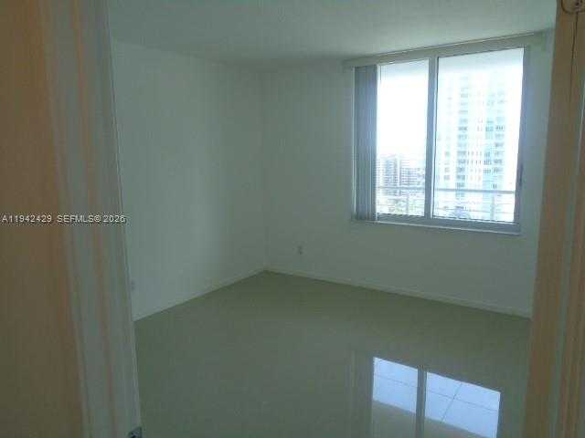Small Image of 325 SOUTH BISCAYNE BLVD #2417, Miami Number 11