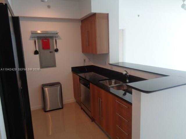 Small Image of 325 SOUTH BISCAYNE BLVD #2417, Miami Number 4