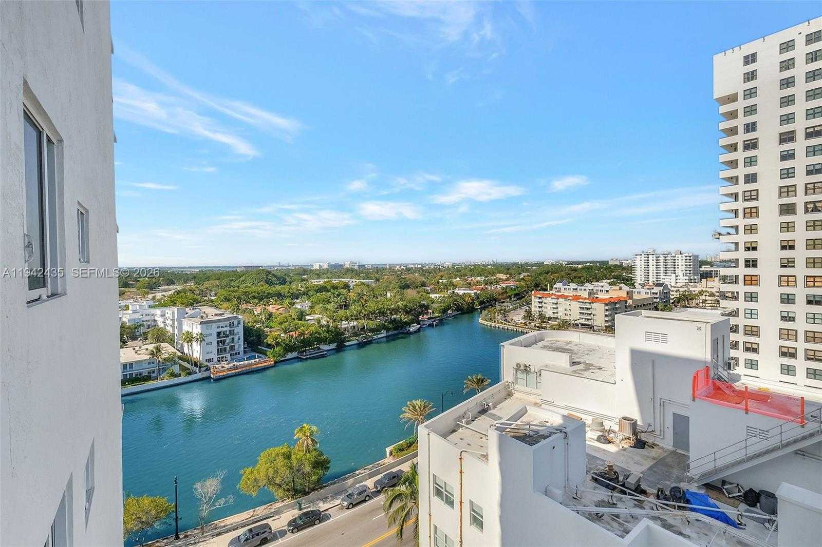 Small Image of 2457 COLLINS AVE #1402, Miami Beach Number 17