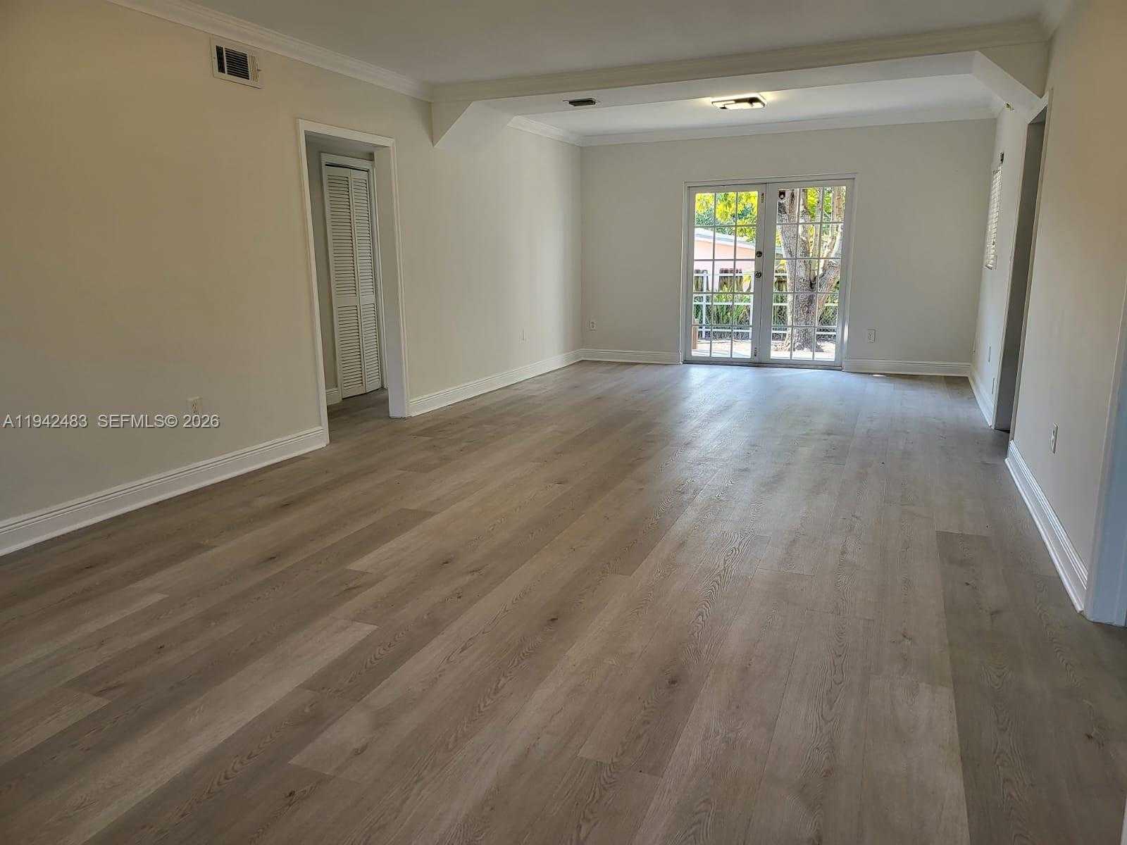 Small Image of 2330 SOUTH WEST 31ST AVE, Miami Number 3