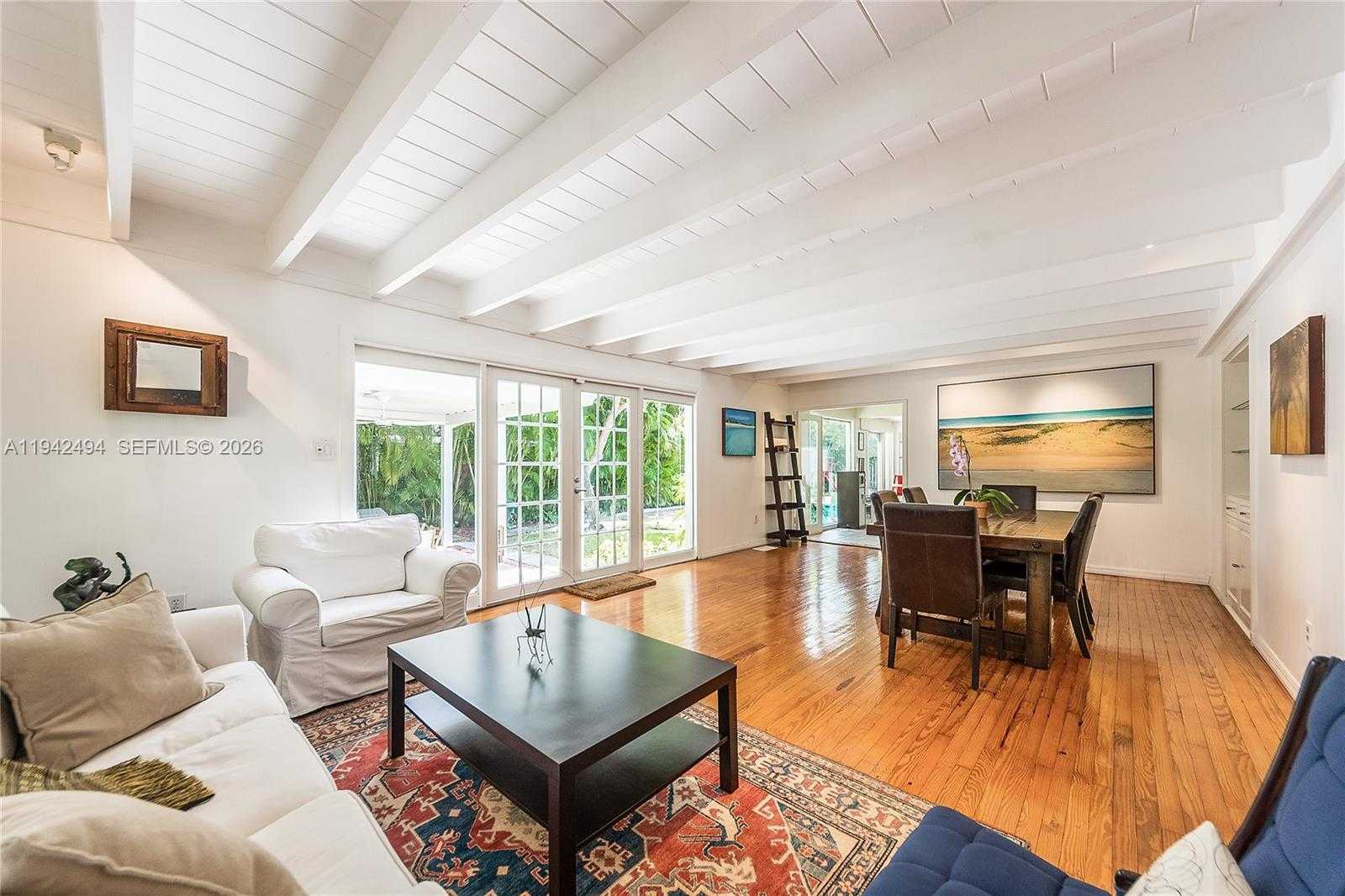 Small Image of 4255 LENNOX DR, Miami Number 14