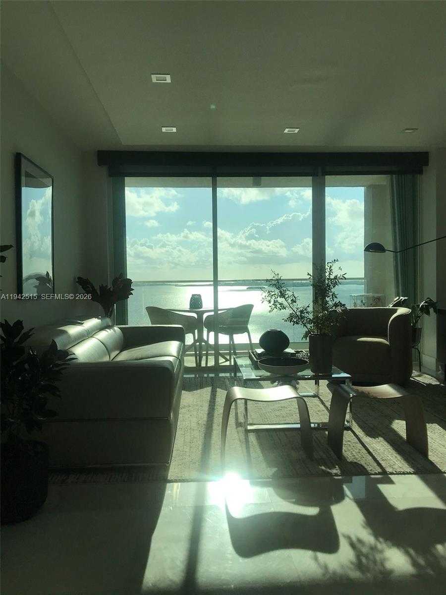 Small Image of 800 CLAUGHTON ISLAND DR #2002, Miami Number 10