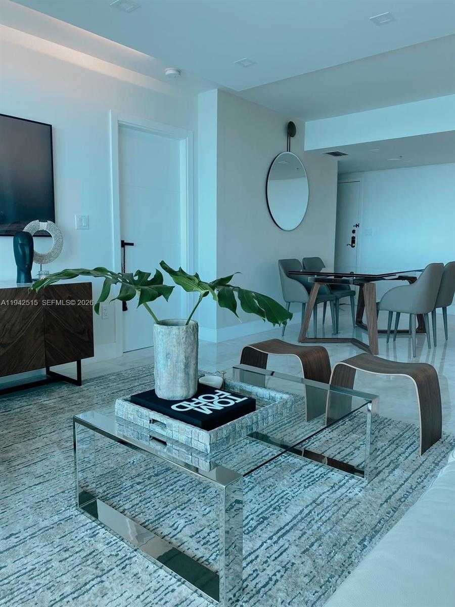 Small Image of 800 CLAUGHTON ISLAND DR #2002, Miami Number 20