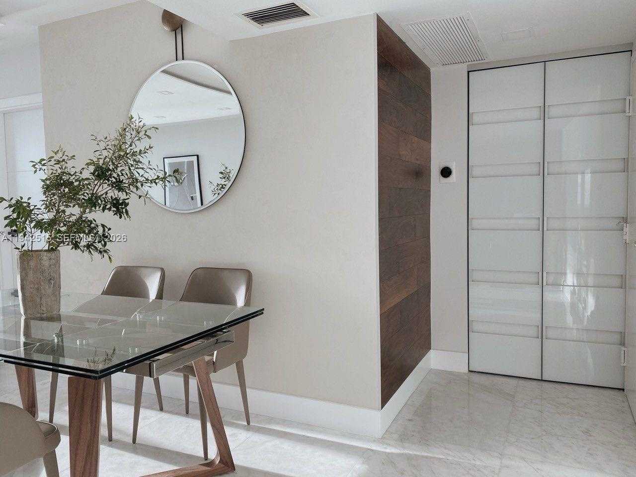 Small Image of 800 CLAUGHTON ISLAND DR #2002, Miami Number 4