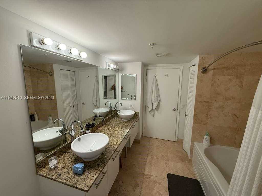 Small Image of 41 SOUTH EAST 5TH ST #712, Miami Number 22