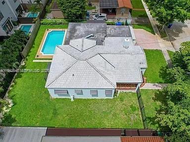 Small Image of 3050 SOUTH WEST 21ST ST, Miami Number 7