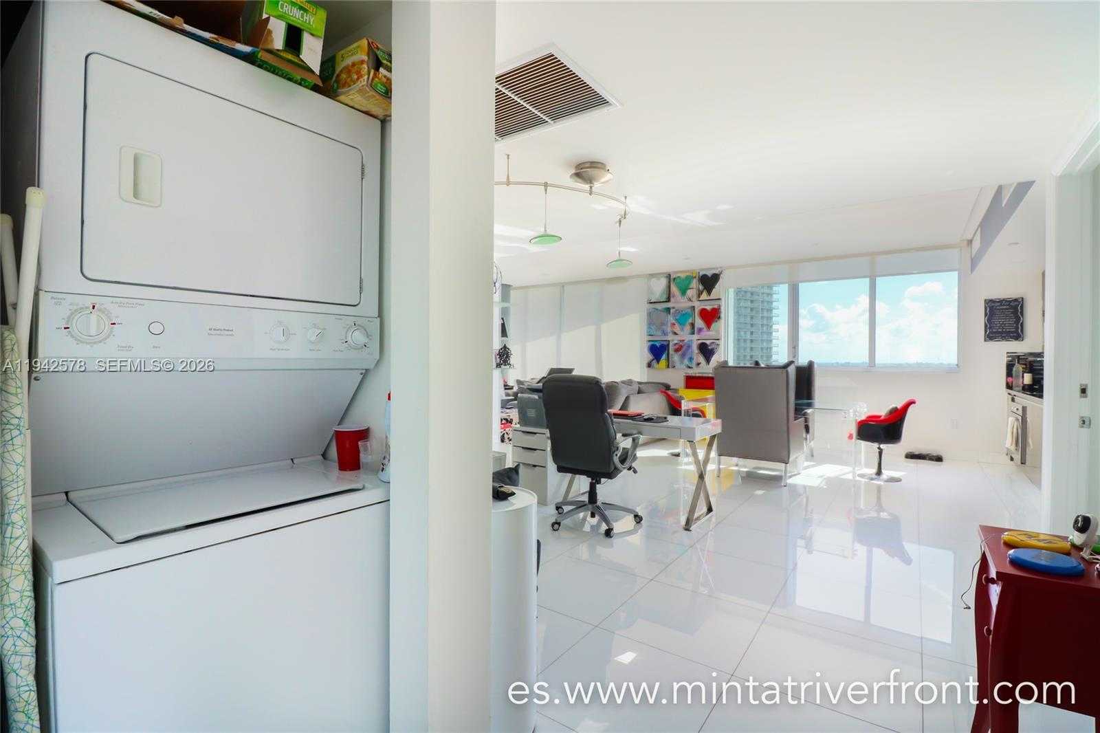 Small Image of 92 SOUTH WEST 3RD ST #3005, Miami Number 18