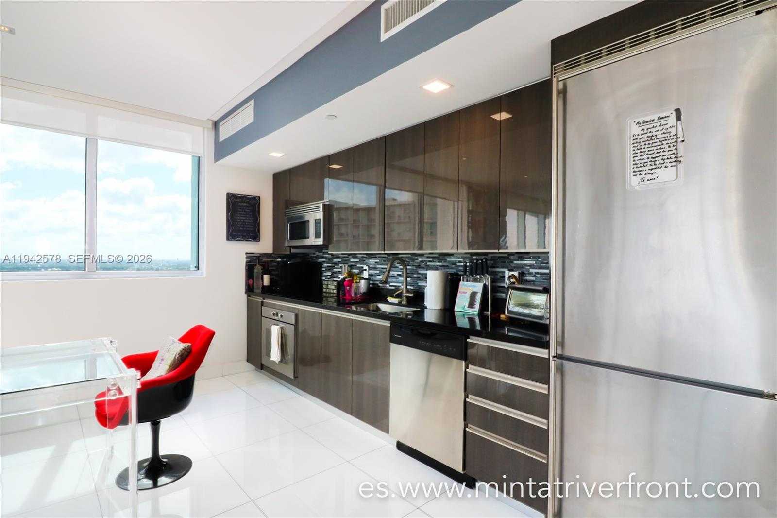 Small Image of 92 SOUTH WEST 3RD ST #3005, Miami Number 4