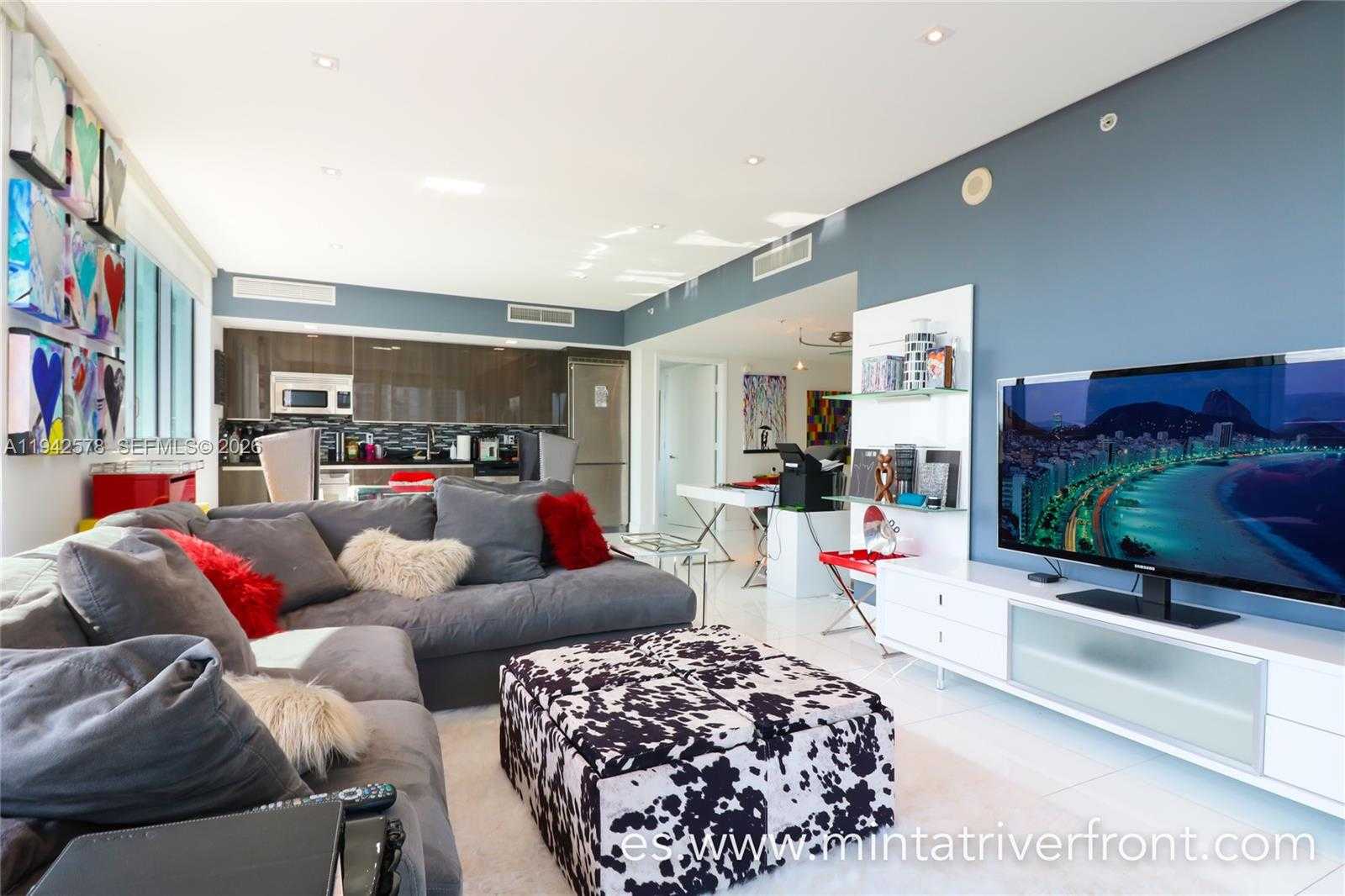 Small Image of 92 SOUTH WEST 3RD ST #3005, Miami Number 8