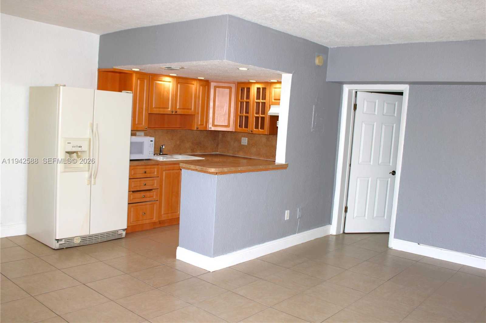 Small Image of 1280 WEST 54TH ST #308B, Hialeah Number 20
