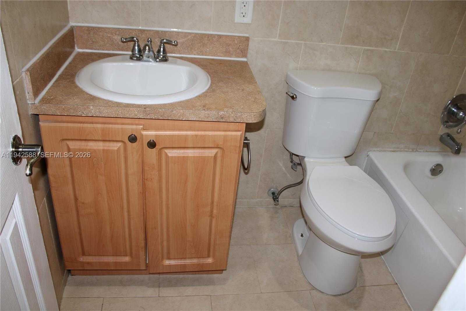 Small Image of 1280 WEST 54TH ST #308B, Hialeah Number 29