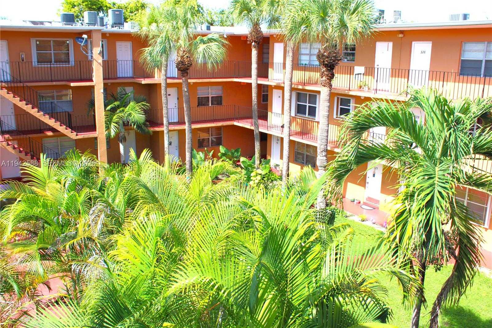 Small Image of 1280 WEST 54TH ST #308B, Hialeah Number 36