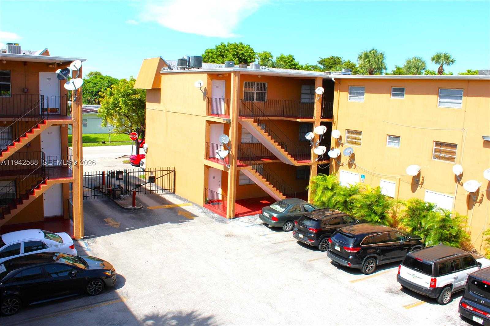 Small Image of 1280 WEST 54TH ST #308B, Hialeah Number 39