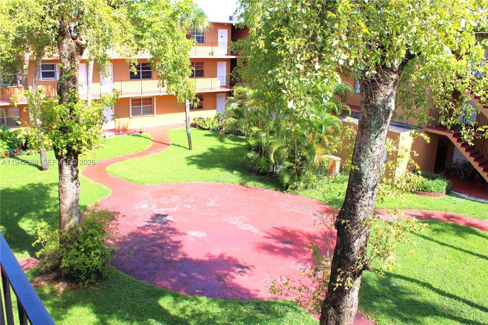 Small Image of 1280 WEST 54TH ST #308B, Hialeah Number 40