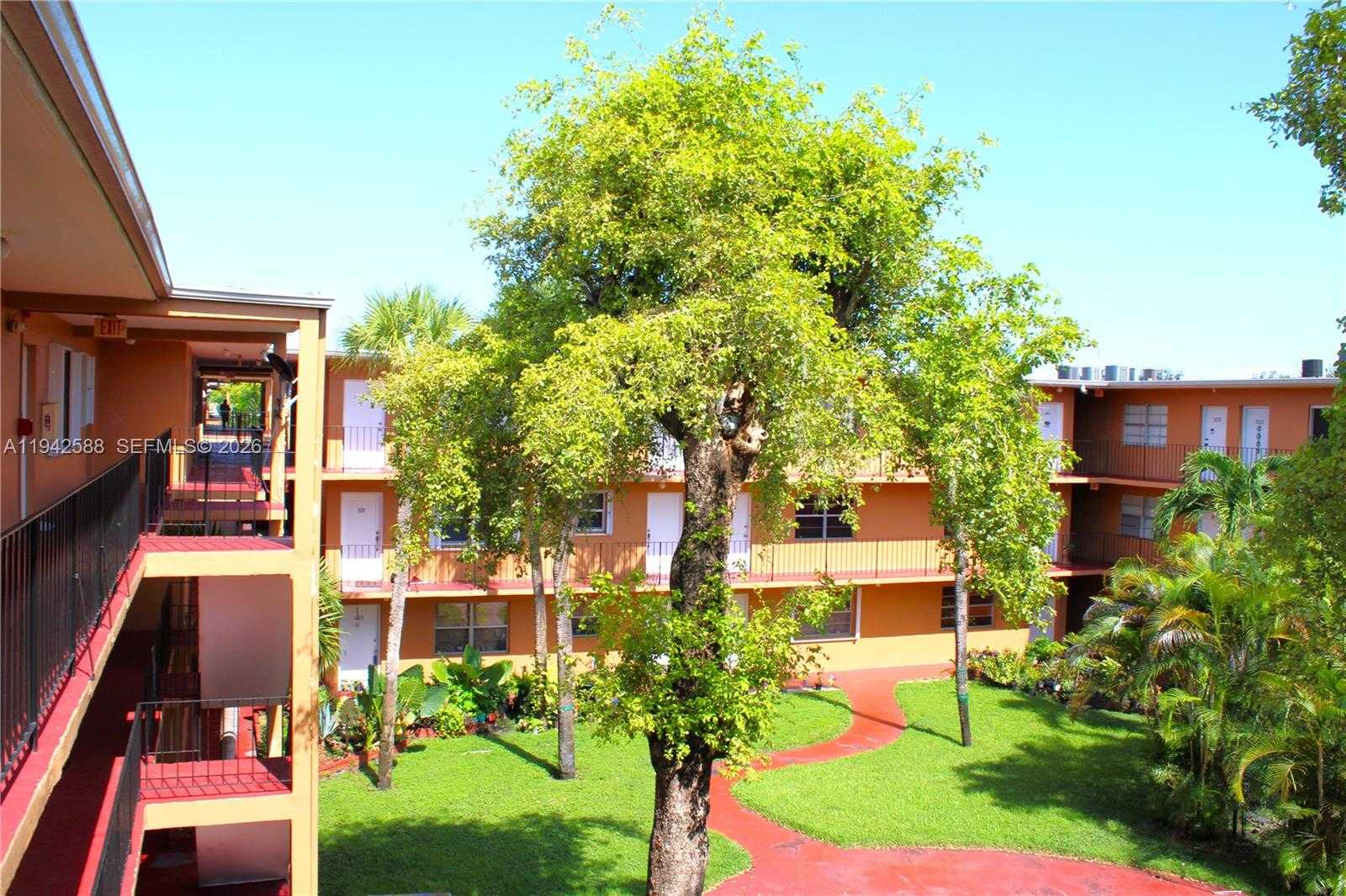 Small Image of 1280 WEST 54TH ST #308B, Hialeah Number 42