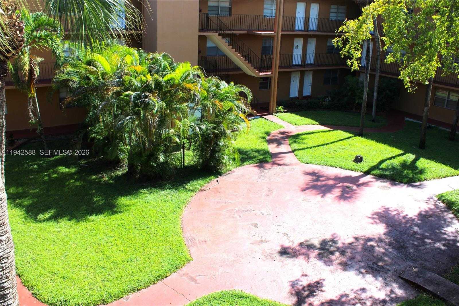 Small Image of 1280 WEST 54TH ST #308B, Hialeah Number 44