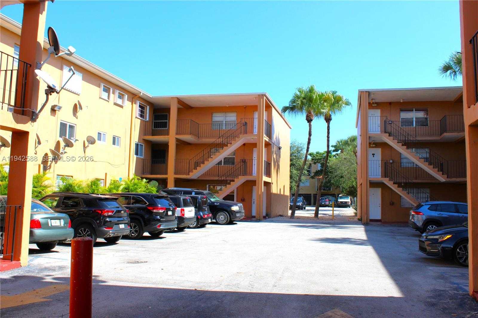 Small Image of 1280 WEST 54TH ST #308B, Hialeah Number 49