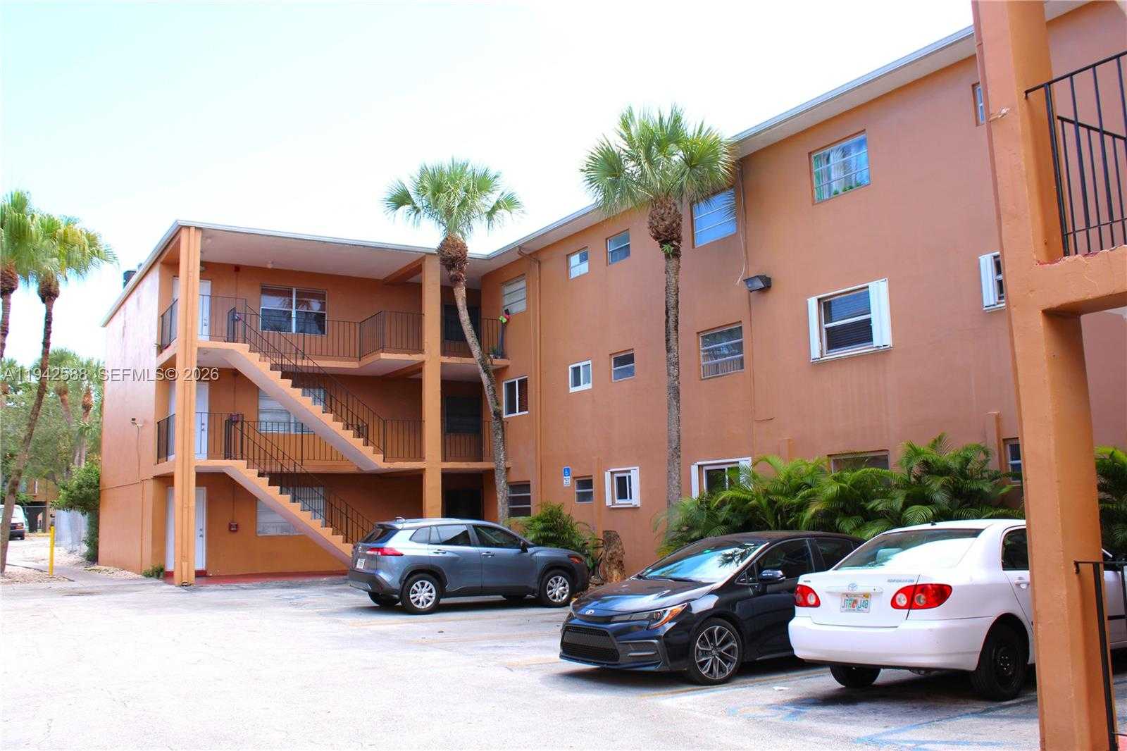 Small Image of 1280 WEST 54TH ST #308B, Hialeah Number 6