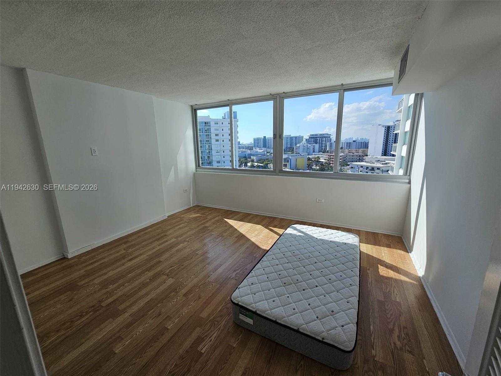 Small Image of 7135 COLLINS AVE #1011, Miami Beach Number 10