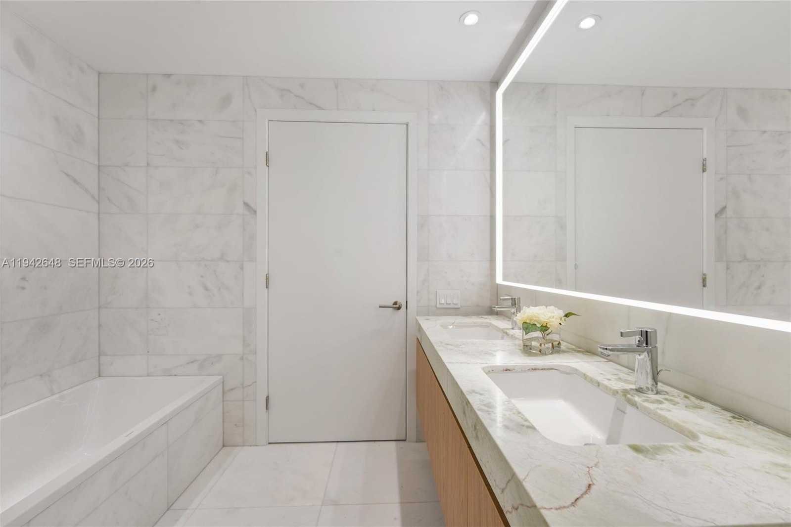 Small Image of 500 ALTON RD #1506, Miami Beach Number 13