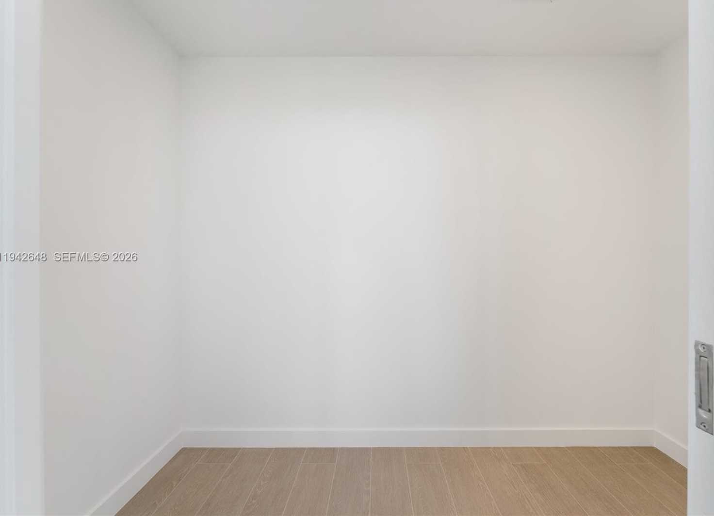 Small Image of 500 ALTON RD #1506, Miami Beach Number 15