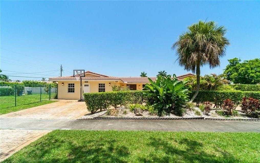 Small Image of 601 NORTH 44TH AVE, Hollywood Number 28