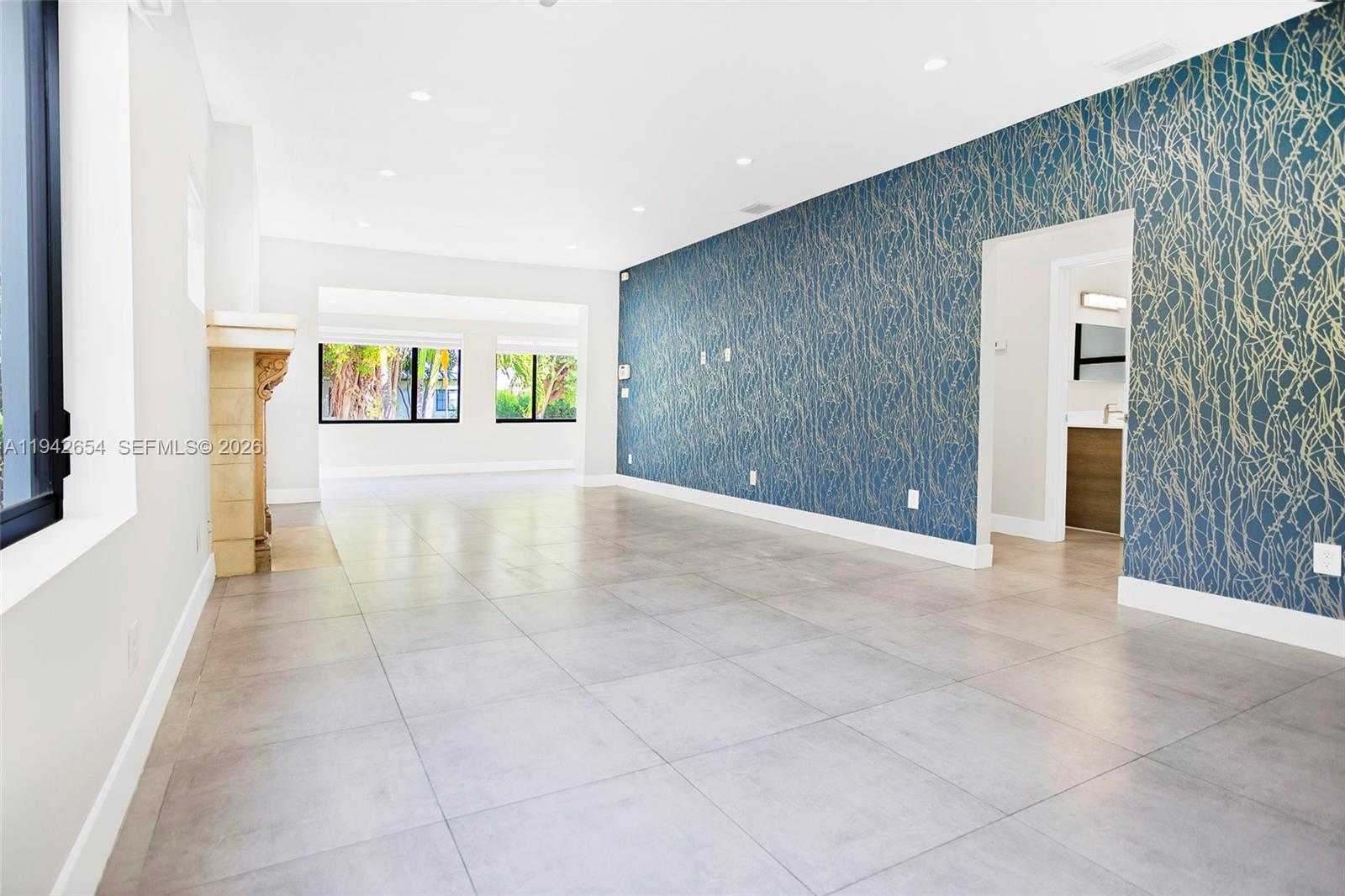 Small Image of 1744 SOUTH WEST 22ND TER, Miami Number 10