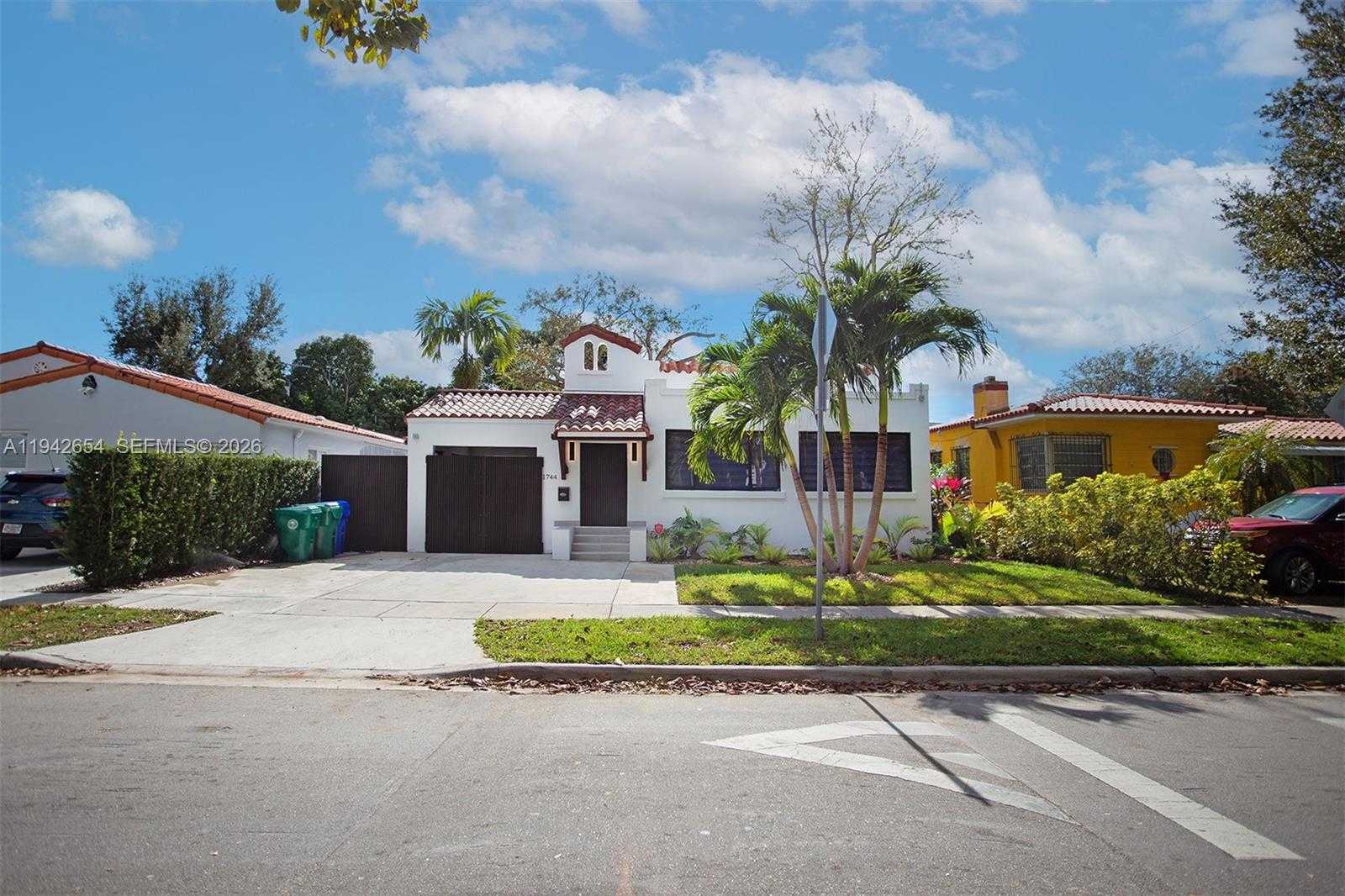 Small Image of 1744 SOUTH WEST 22ND TER, Miami Number 2