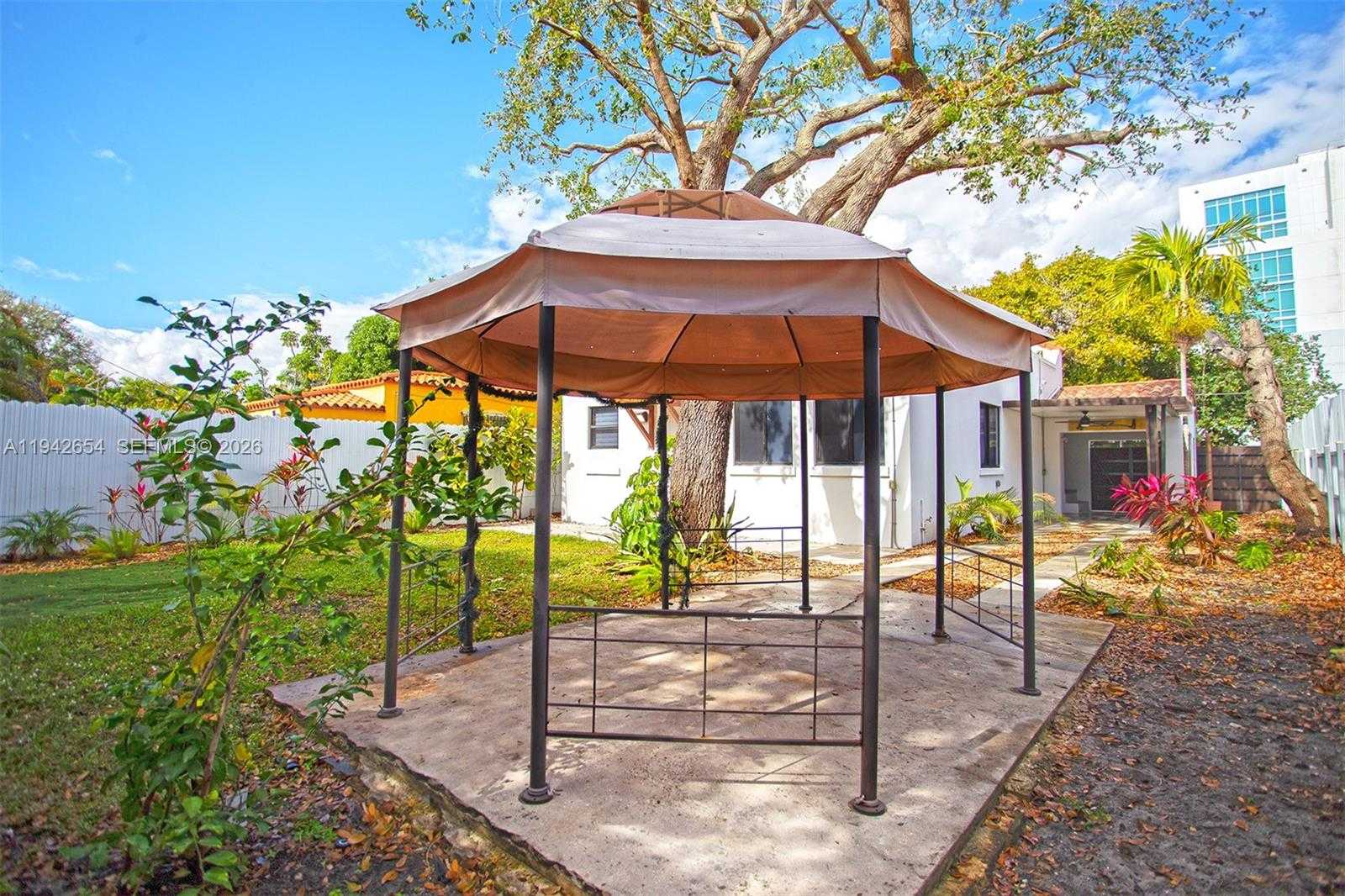 Small Image of 1744 SOUTH WEST 22ND TER, Miami Number 47