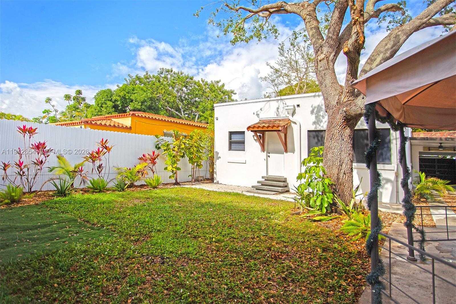 Small Image of 1744 SOUTH WEST 22ND TER, Miami Number 49