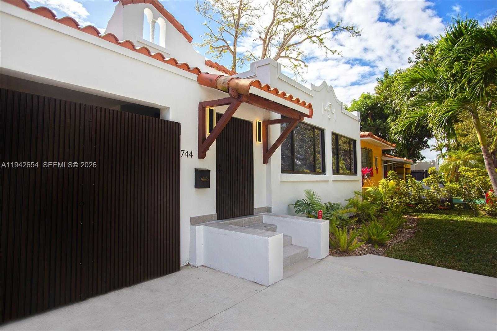 Small Image of 1744 SOUTH WEST 22ND TER, Miami Number 5