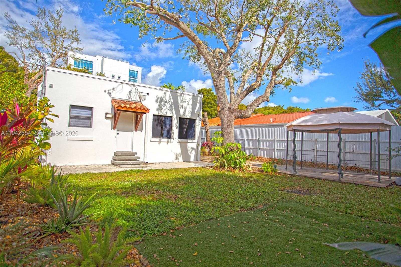 Small Image of 1744 SOUTH WEST 22ND TER, Miami Number 53