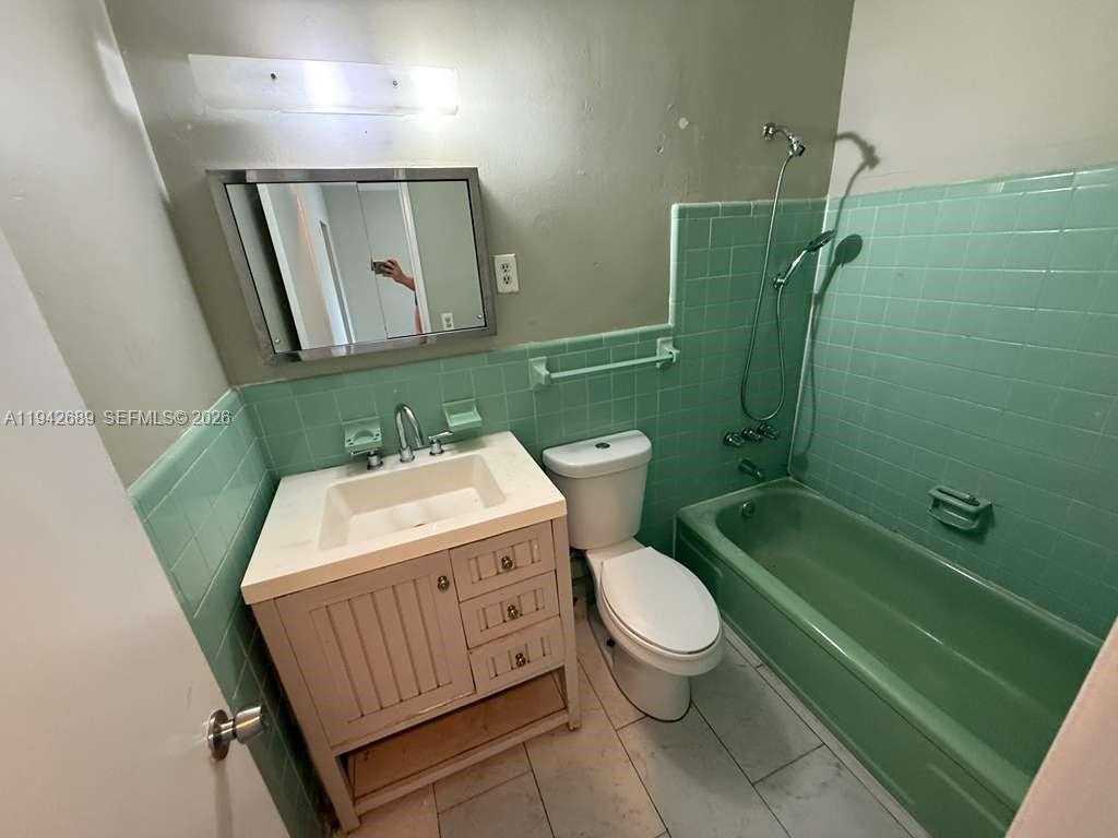 Small Image of 1451 NORTH EAST 170TH ST #208A, North Miami Beach Number 3