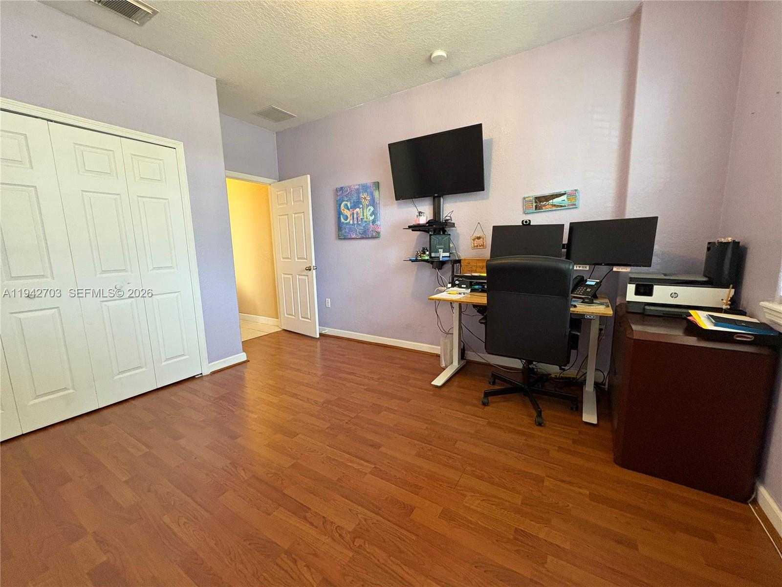 Small Image of 5902 SOUTH WEST 166TH CT, Miami Number 24