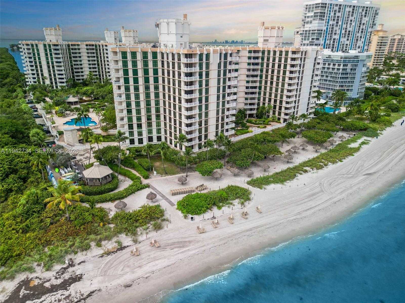 Small Image of 1121 CRANDON BLVD #E503, Key Biscayne Number 4