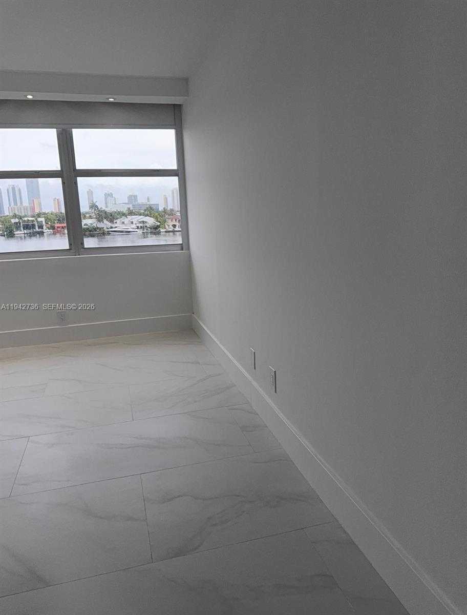 Small Image of 16570 NORTH EAST 26TH AVE #5G BOAT SLIP, North Miami Beach Number 12