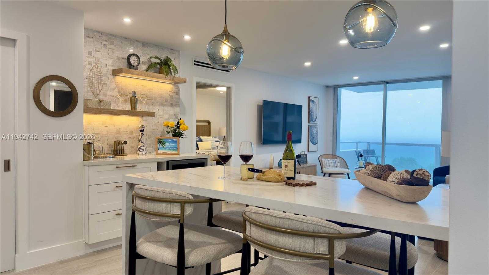 Small Image of 5161 COLLINS AVE #715, Miami Beach Number 1