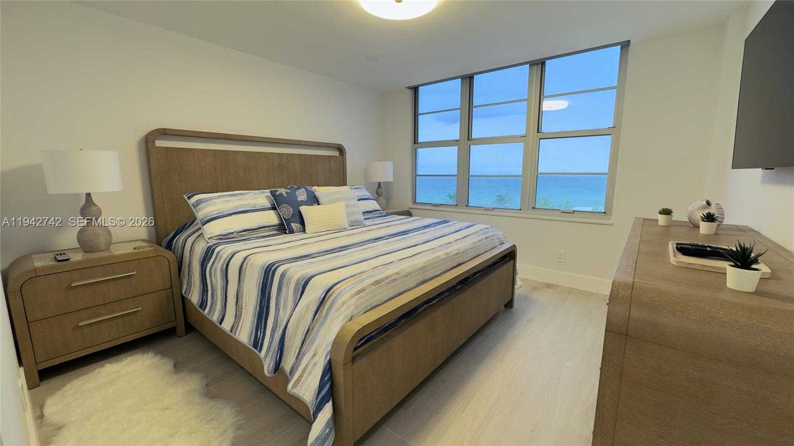 Small Image of 5161 COLLINS AVE #715, Miami Beach Number 13