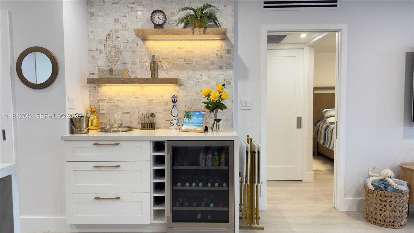 Small Image of 5161 COLLINS AVE #715, Miami Beach Number 6