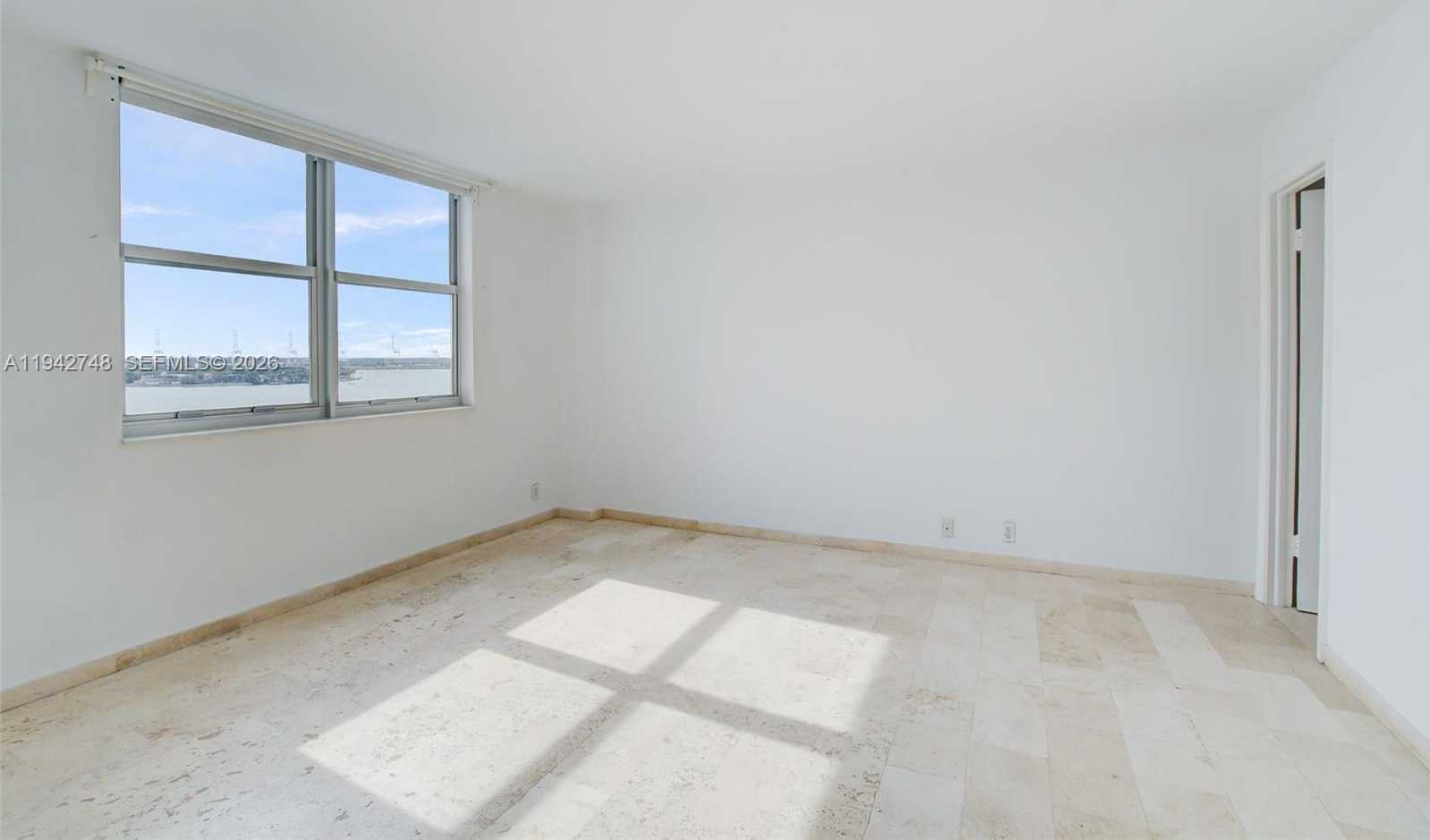 Small Image of 5 ISLAND AVE #15E, Miami Beach Number 10