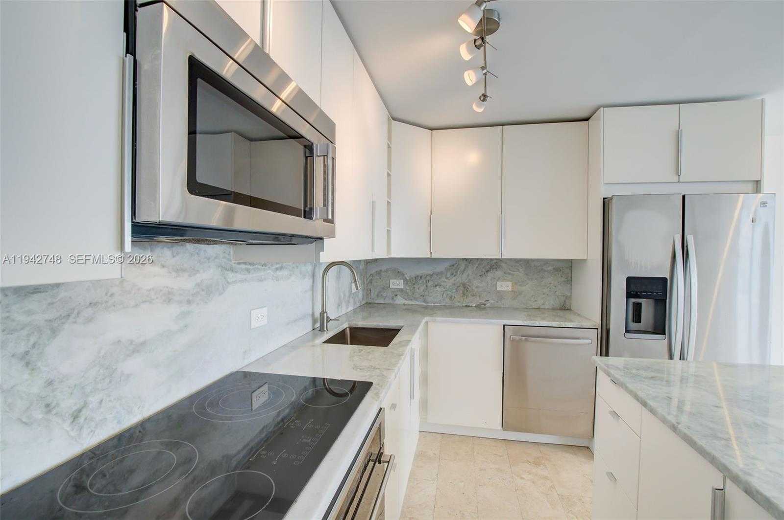 Small Image of 5 ISLAND AVE #15E, Miami Beach Number 7